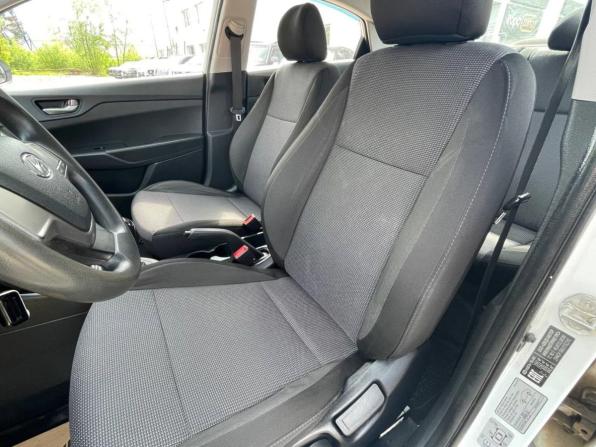 Hyundai Solaris II с пробегом 2019 года, цена 962 700 рублей, 174720 км, седан, Автокод Объявления