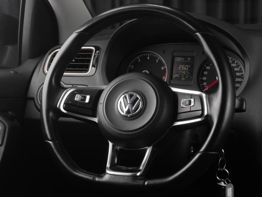 Volkswagen Polo V Рестайлинг Тюмень  - изображение 15
