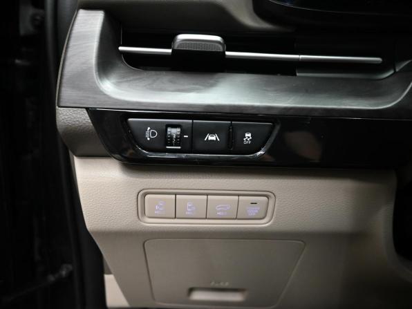 Kia Carnival IV с пробегом 2022 года, цена 4 700 000 рублей, 53865 км, минивэн, Автокод Объявления