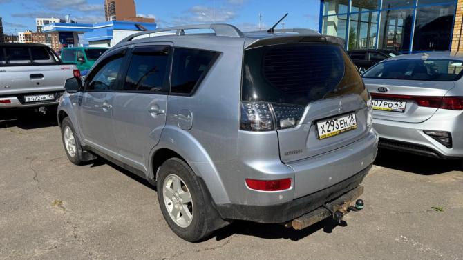 Mitsubishi Outlander II с пробегом 2008 года, цена 790 000 рублей, 232842 км, внедорожник, Автокод Объявления