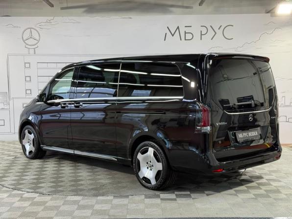 Mercedes-Benz V-Класс III (W447) Рестайлинг 2 с пробегом 2026 года, цена 15 200 000 рублей, 25 км, минивэн, Автокод Объявления