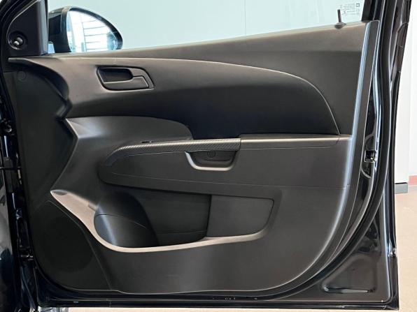 Chevrolet Aveo II с пробегом 2015 года, цена 730 000 рублей, 130425 км, седан, Автокод Объявления