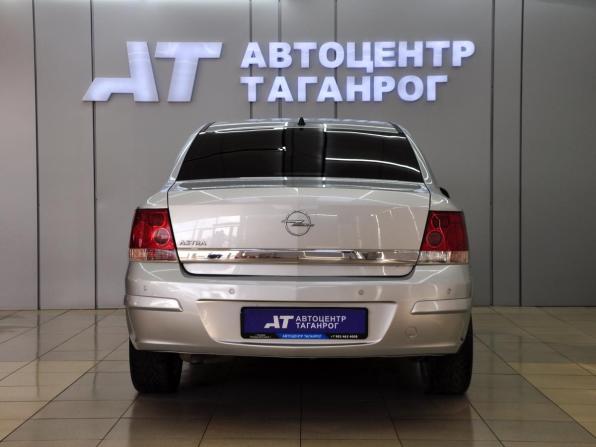 Opel Astra H Рестайлинг с пробегом 2012 года, цена 799 000 рублей, 160000 км, седан, Автокод Объявления