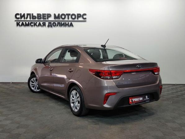Kia Rio IV с пробегом 2020 года, цена 1 390 000 рублей, 91900 км, седан, Автокод Объявления