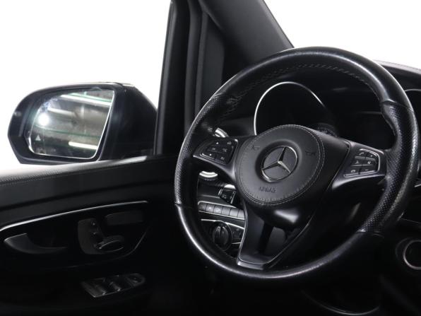 Mercedes-Benz V-Класс III (W447) с пробегом 2018 года, цена 4 750 000 рублей, 214686 км, минивэн, Автокод Объявления