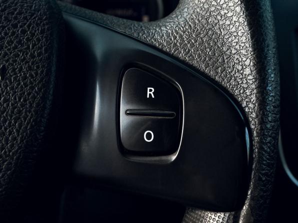 Renault Sandero II с пробегом 2017 года, цена 955 000 рублей, 102801 км, хэтчбек, Автокод Объявления