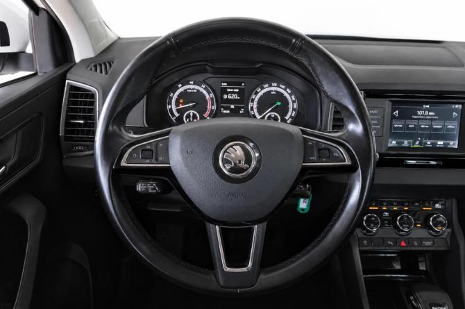Skoda Karoq I с пробегом 2020 года, цена 1 990 000 рублей, 119025 км, внедорожник, Автокод Объявления