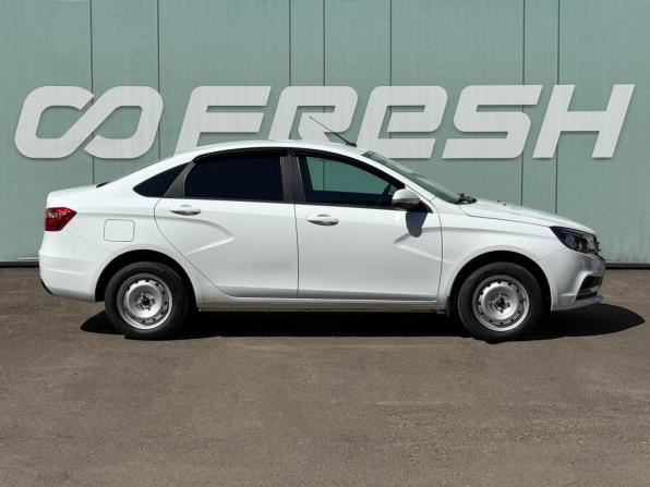 Lada (ВАЗ) Vesta I с пробегом 2018 года, цена 979 000 рублей, 105569 км, седан, Автокод Объявления