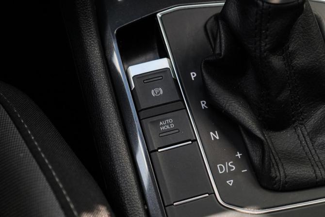 Volkswagen Tiguan II с пробегом 2017 года, цена 1 998 000 рублей, 130525 км, внедорожник, Автокод Объявления