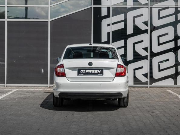 Skoda Rapid I с пробегом 2017 года, цена 925 000 рублей, 207390 км, лифтбек, Автокод Объявления