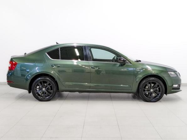 Skoda Octavia III (A7) Рестайлинг с пробегом 2020 года, цена 2 450 000 рублей, 40588 км, лифтбек, Автокод Объявления