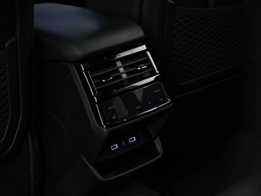 Geely Monjaro I Москва  - изображение 13