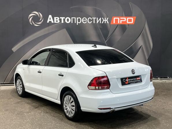 Volkswagen Polo V Рестайлинг с пробегом 2020 года, цена 740 000 рублей, 153986 км, седан, Автокод Объявления