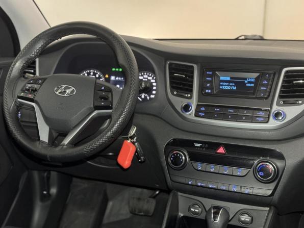 Hyundai Tucson III с пробегом 2016 года, цена 1 615 000 рублей, 194420 км, внедорожник, Автокод Объявления