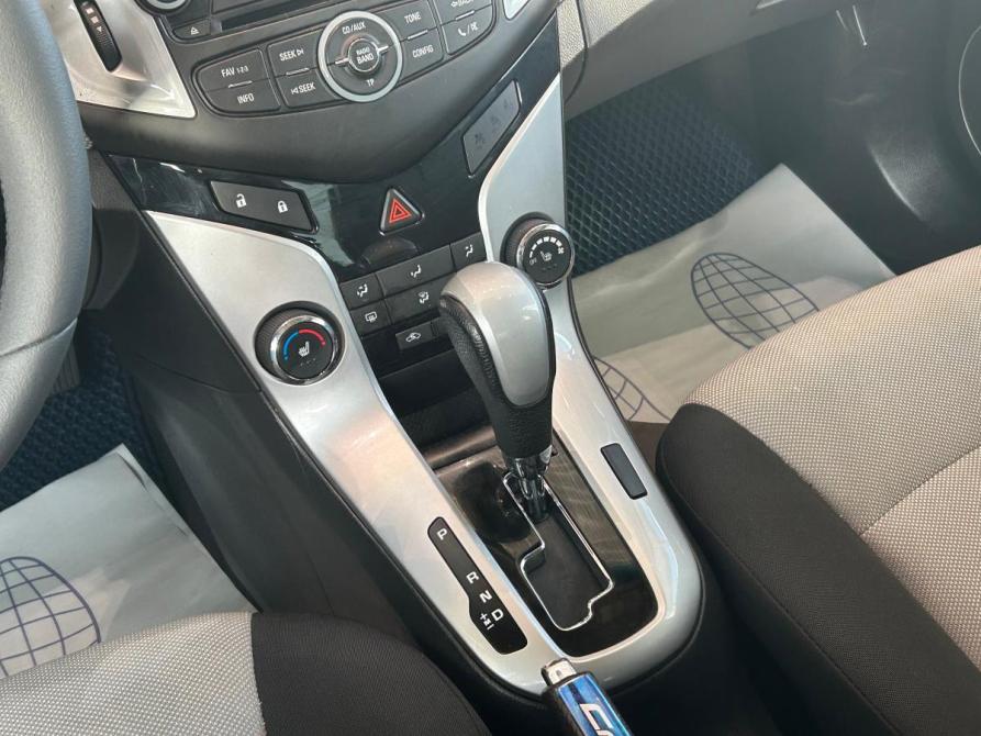 Chevrolet Cruze I Рестайлинг Екатеринбург  - изображение 18