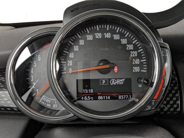 Mini Hatch III (F55/F56) Рестайлинг с пробегом 2019 года, цена 2 690 000 рублей, 86114 км, хэтчбек, Автокод Объявления