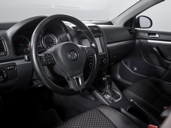 Volkswagen Jetta V с пробегом 2010 года, цена 569 000 рублей, 284050 км, седан, Автокод Объявления