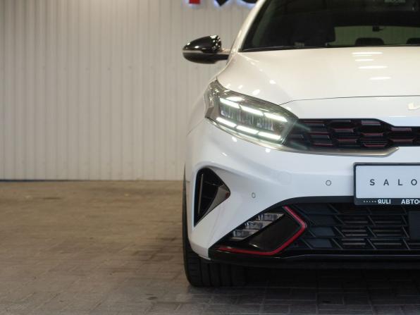 Kia K3 II Рестайлинг с пробегом 2021 года, цена 2 879 000 рублей, 72687 км, хэтчбек, Автокод Объявления