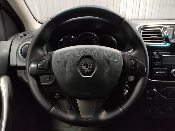 Renault Sandero II с пробегом 2015 года, цена 949 000 рублей, 131610 км, хэтчбек, Автокод Объявления