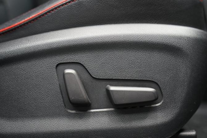 Kia Sportage IV Рестайлинг с пробегом 2020 года, цена 2 899 000 рублей, 76550 км, внедорожник, Автокод Объявления