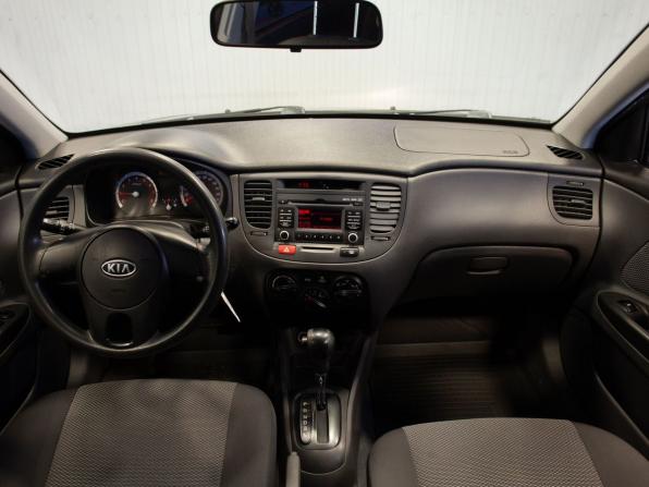 Kia Rio II Рестайлинг с пробегом 2010 года, цена 720 000 рублей, 147811 км, хэтчбек, Автокод Объявления