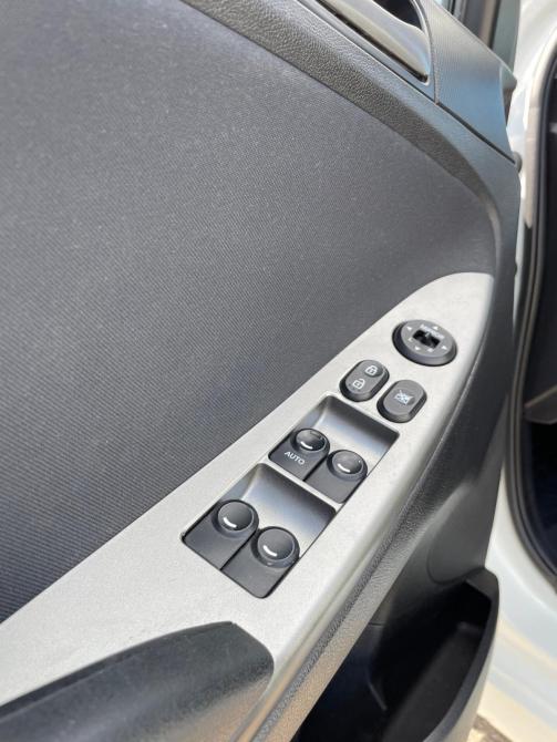 Hyundai Solaris I Рестайлинг Саратов  - изображение 17