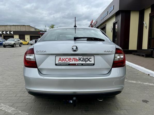Skoda Rapid I Рестайлинг с пробегом 2018 года, цена 899 000 рублей, 204681 км, лифтбек, Автокод Объявления