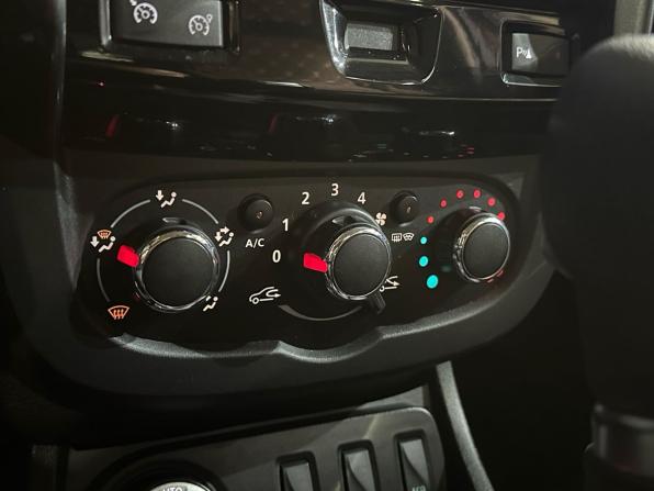 Renault Duster I Рестайлинг с пробегом 2018 года, цена 1 519 000 рублей, 81000 км, внедорожник, Автокод Объявления