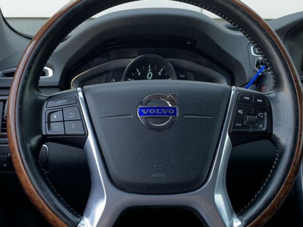 Volvo S80 II Рестайлинг 2 с пробегом 2013 года, цена 1 399 000 рублей, 331954 км, седан, Автокод Объявления
