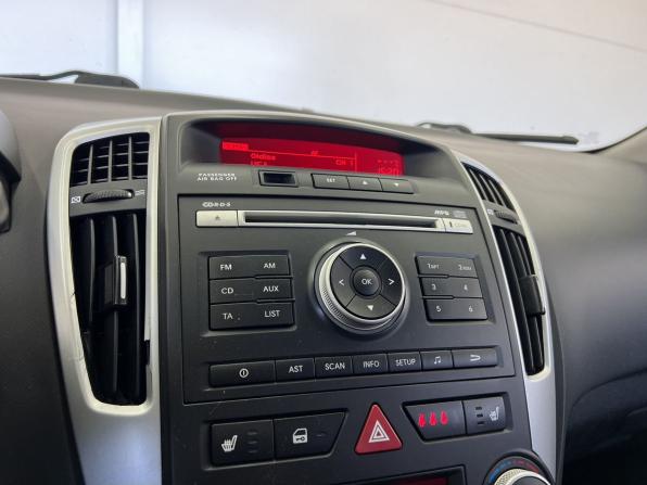 Kia Ceed I Рестайлинг с пробегом 2011 года, цена 599 000 рублей, 199100 км, хэтчбек, Автокод Объявления