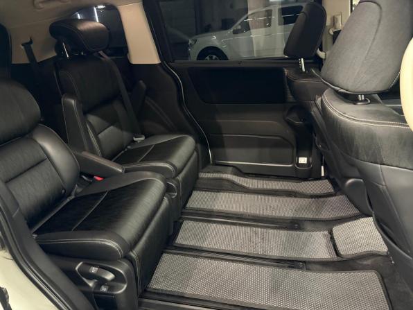 Honda Odyssey V с пробегом 2016 года, цена 2 097 000 рублей, 176100 км, минивэн, Автокод Объявления