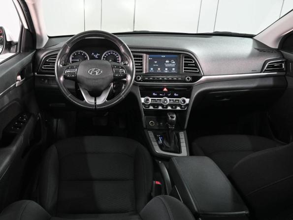 Hyundai Elantra VI (AD) Рестайлинг с пробегом 2019 года, цена 1 719 000 рублей, 98289 км, седан, Автокод Объявления