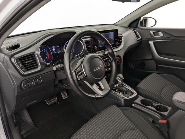 Kia Ceed III Рестайлинг с пробегом 2022 года, цена 2 320 000 рублей, 65392 км, хэтчбек, Автокод Объявления