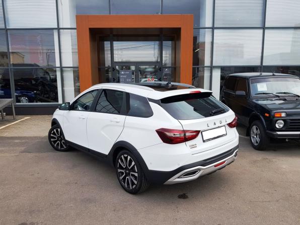 Lada (ВАЗ) Vesta I Рестайлинг (NG) с пробегом 2025 года, цена 2 049 000 рублей, 1288 км, седан, Автокод Объявления