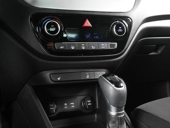 Hyundai Solaris II с пробегом 2018 года, цена 1 529 000 рублей, 119587 км, седан, Автокод Объявления