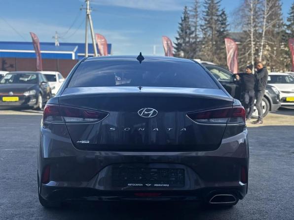 Hyundai Sonata VII (LF) Рестайлинг с пробегом 2019 года, цена 2 050 000 рублей, 84000 км, седан, Автокод Объявления