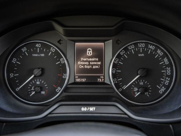 Skoda Octavia III (A7) с пробегом 2015 года, цена 1 348 000 рублей, 185197 км, лифтбек, Автокод Объявления