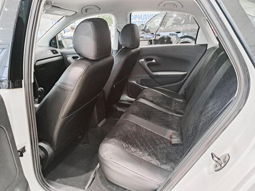 Volkswagen Polo V Рестайлинг Казань  - изображение 15