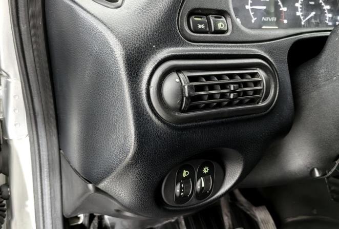 Chevrolet Niva I Рестайлинг с пробегом 2018 года, цена 710 000 рублей, 194000 км, внедорожник, Автокод Объявления
