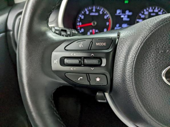 Kia Rio IV Рестайлинг с пробегом 2021 года, цена 1 870 000 рублей, 63873 км, хэтчбек, Автокод Объявления