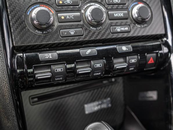 Nissan GT-R I Рестайлинг 1 с пробегом 2012 года, цена 9 550 000 рублей, 73714 км, купе, Автокод Объявления