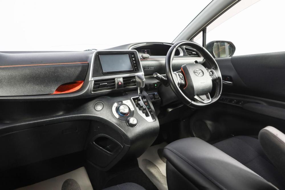 Toyota Sienta II Новосибирск  - изображение 10
