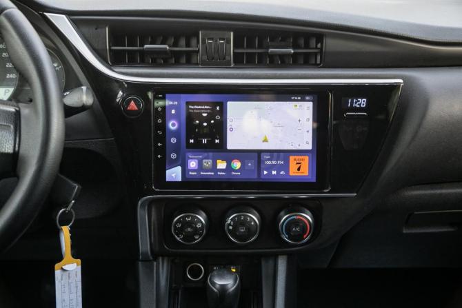 Toyota Corolla XI (E160 E170 E180) Рестайлинг 1 с пробегом 2016 года, цена 1 245 000 рублей, 200500 км, седан, Автокод Объявления