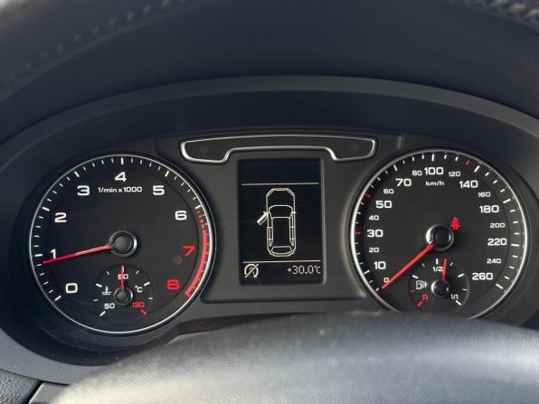 Audi Q3 I (8U) с пробегом 2014 года, цена 1 400 000 рублей, 180700 км, внедорожник, Автокод Объявления