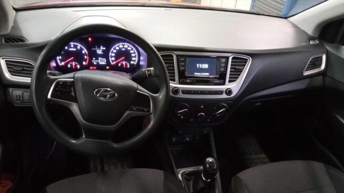 Hyundai Solaris II с пробегом 2019 года, цена 900 000 рублей, 95086 км, седан, Автокод Объявления