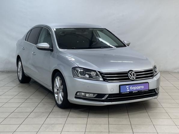Volkswagen Passat B7 с пробегом 2013 года, цена 1 039 000 рублей, 248901 км, седан, Автокод Объявления