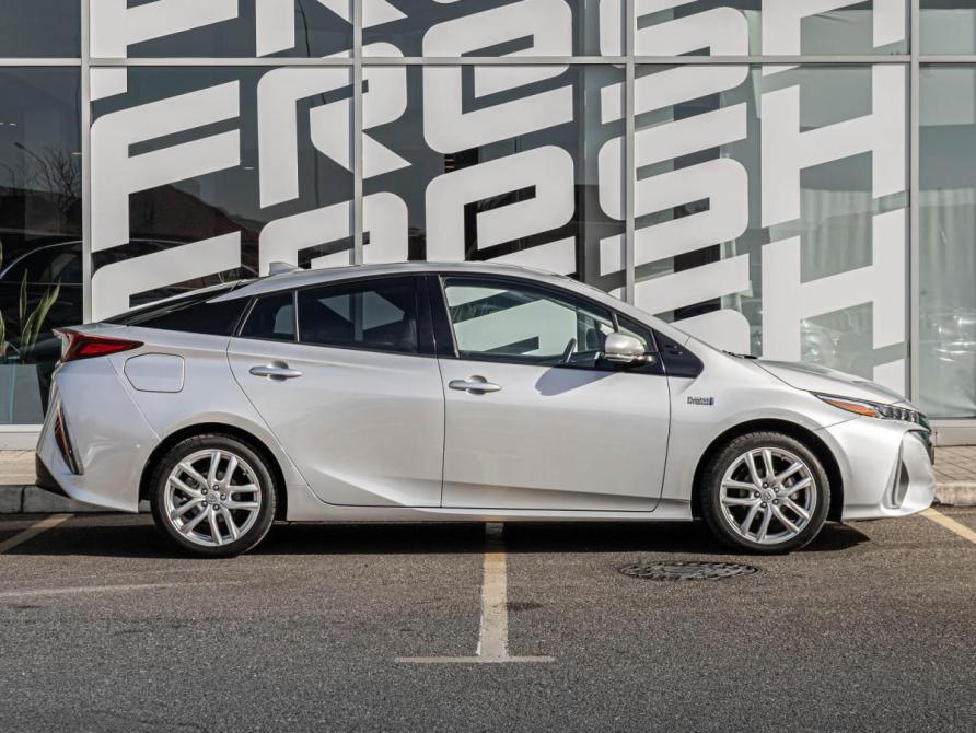 Toyota Prius IV (XW50) Краснодар  - изображение 5