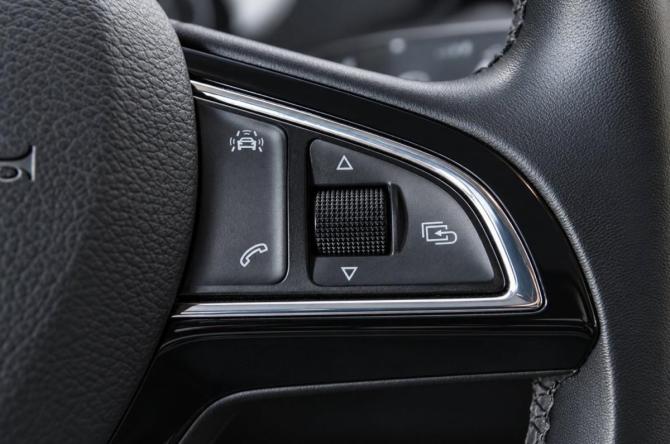 Skoda Superb III с пробегом 2017 года, цена 2 479 000 рублей, 233000 км, универсал, Автокод Объявления