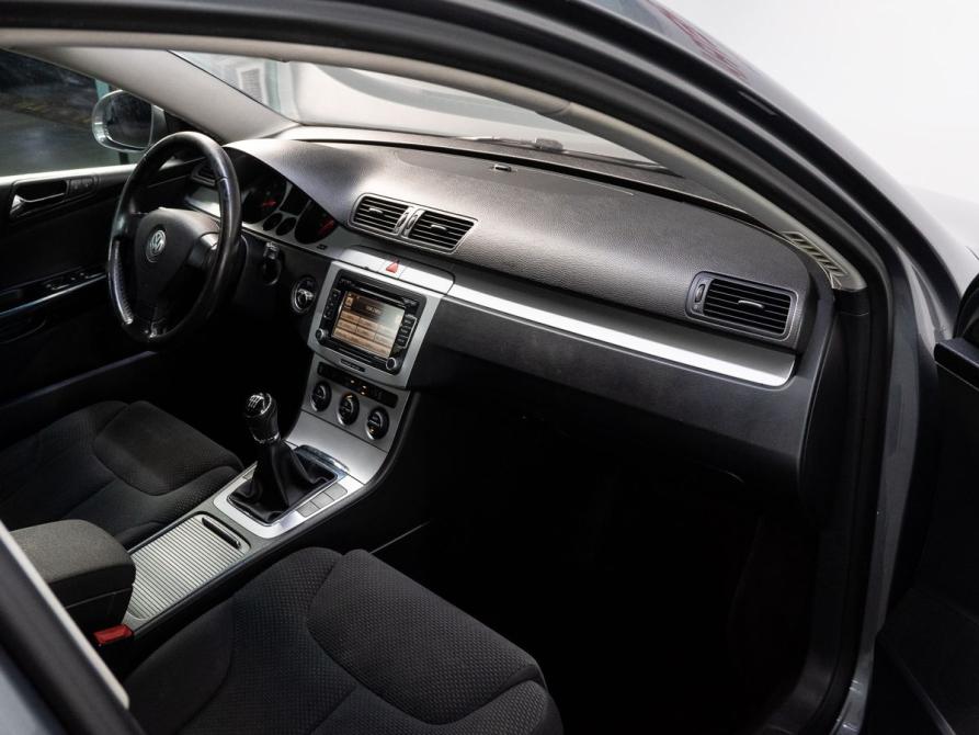 Volkswagen Passat B6 Тюмень  - изображение 14