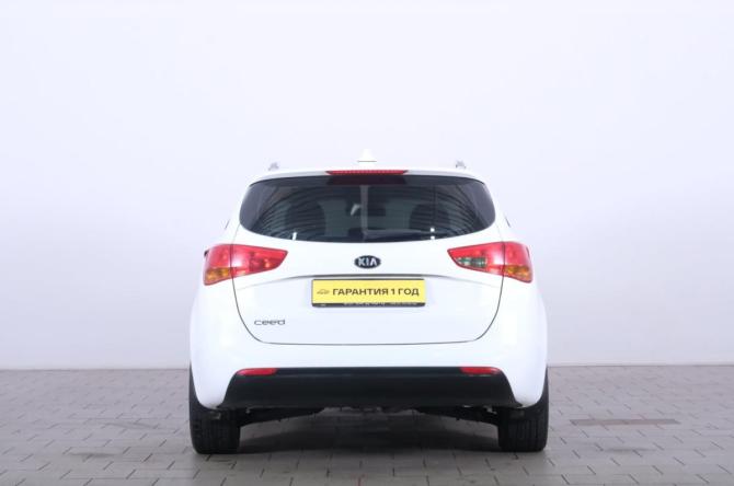Kia Ceed II Рестайлинг с пробегом 2017 года, цена 1 279 000 рублей, 140585 км, хэтчбек, Автокод Объявления